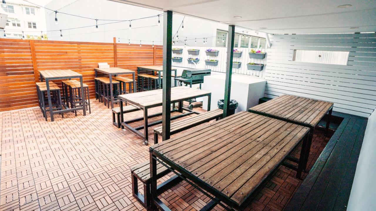 シドニー Mad Monkey Downtownホステル エクステリア 写真